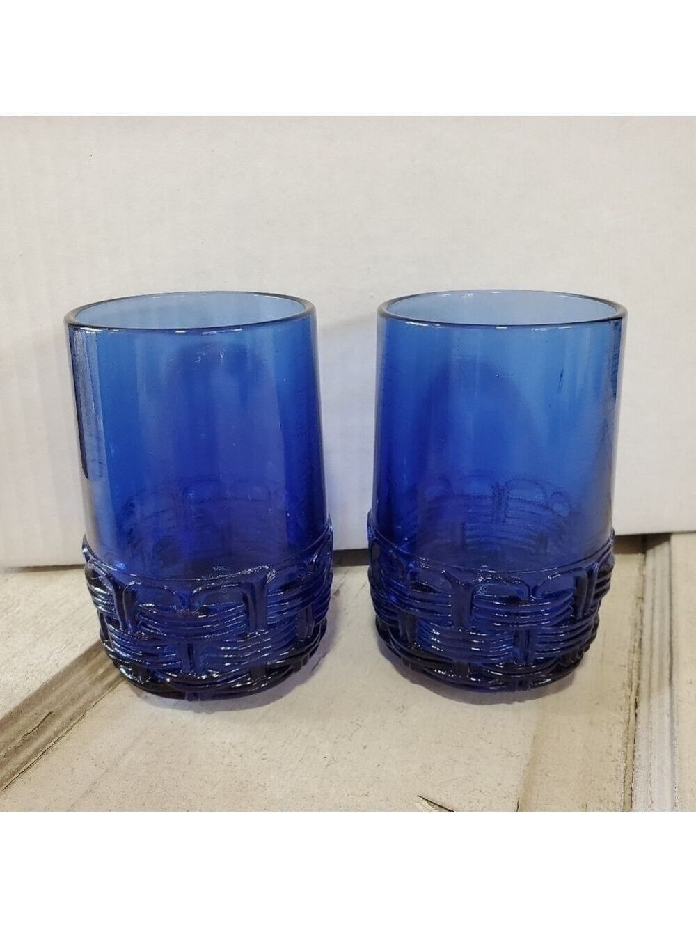 Vintage LE Smith basket weave pattern thick cobalt blue heavy glasses set of 2